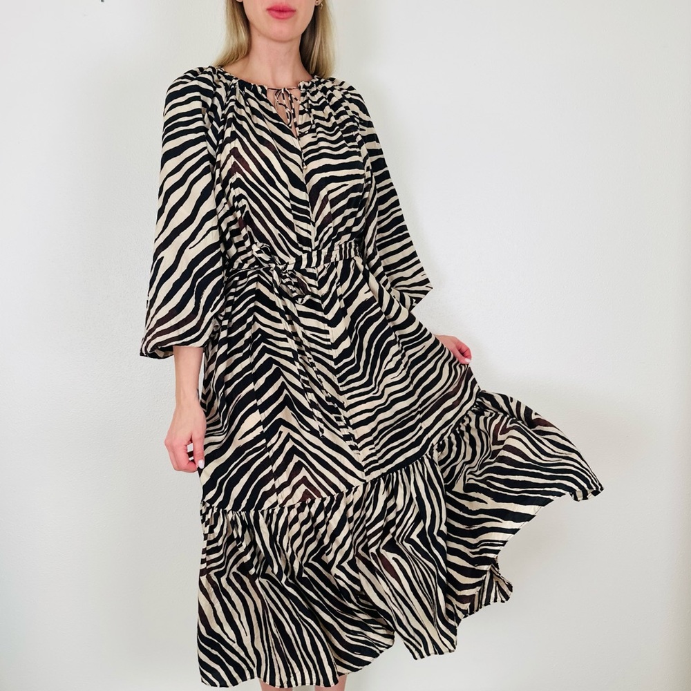 Banana Republic Zebra Animal Print 100% Silk Voluminous Lightweight Midi Dress - Picture 2 of 15